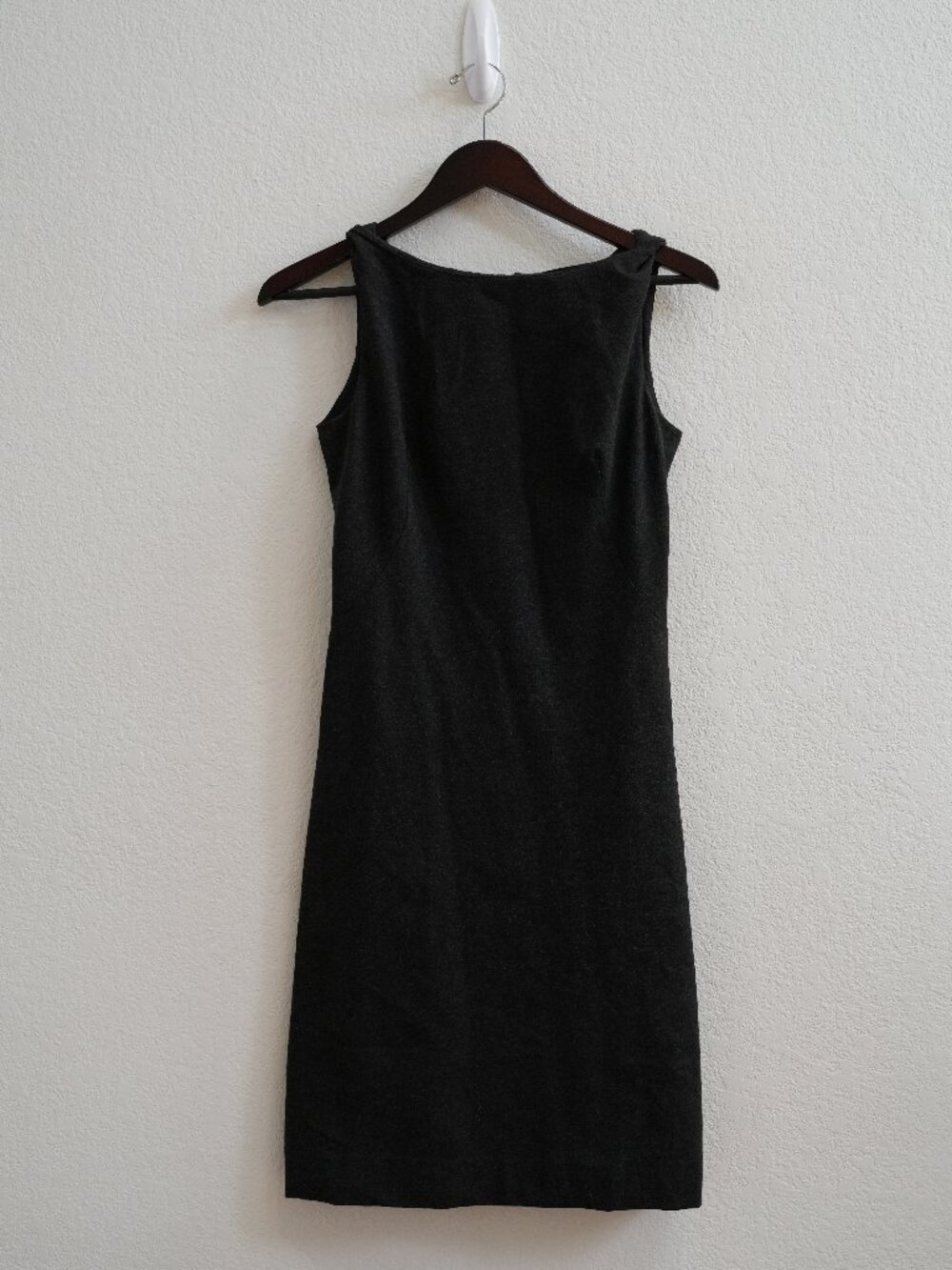 MM LaFleur Lydia Dress Womens 8 Charcoal Gray Twist Strap Sleeveless Ponte Sheat